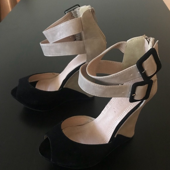 Two Tone Black and Taupe Wedges - Picture 3 of 6